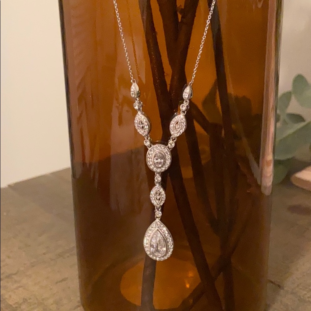 Rinestone necklace